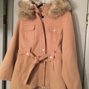 Camel coat with detachable fur
